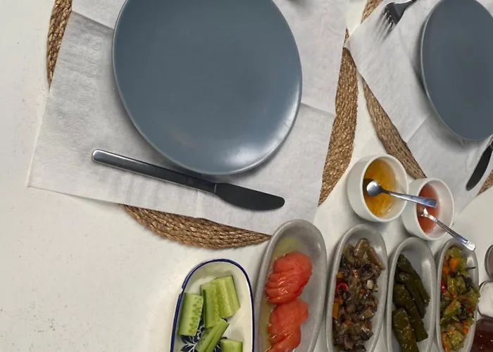 Апарт-отель Goji's 4*